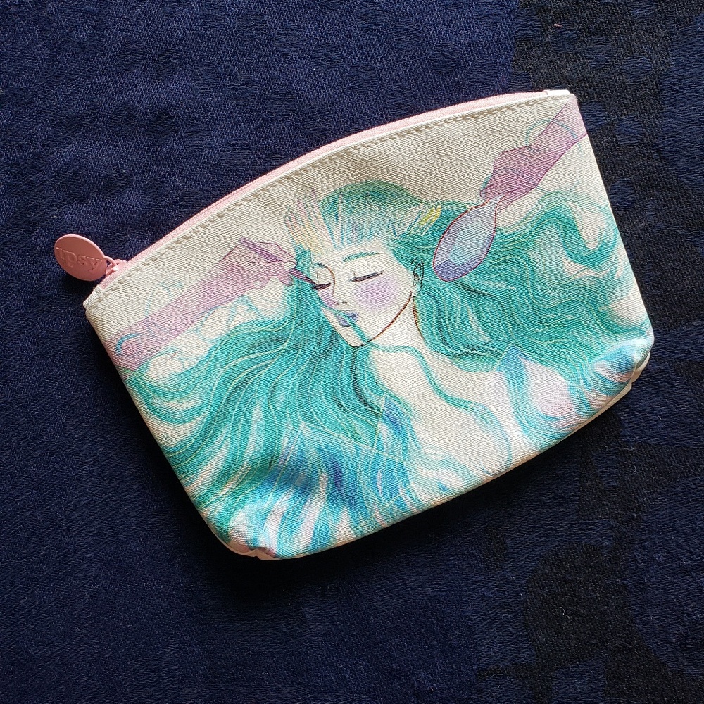 ❤ Ipsy Glam Cosmetic Bag NWOT